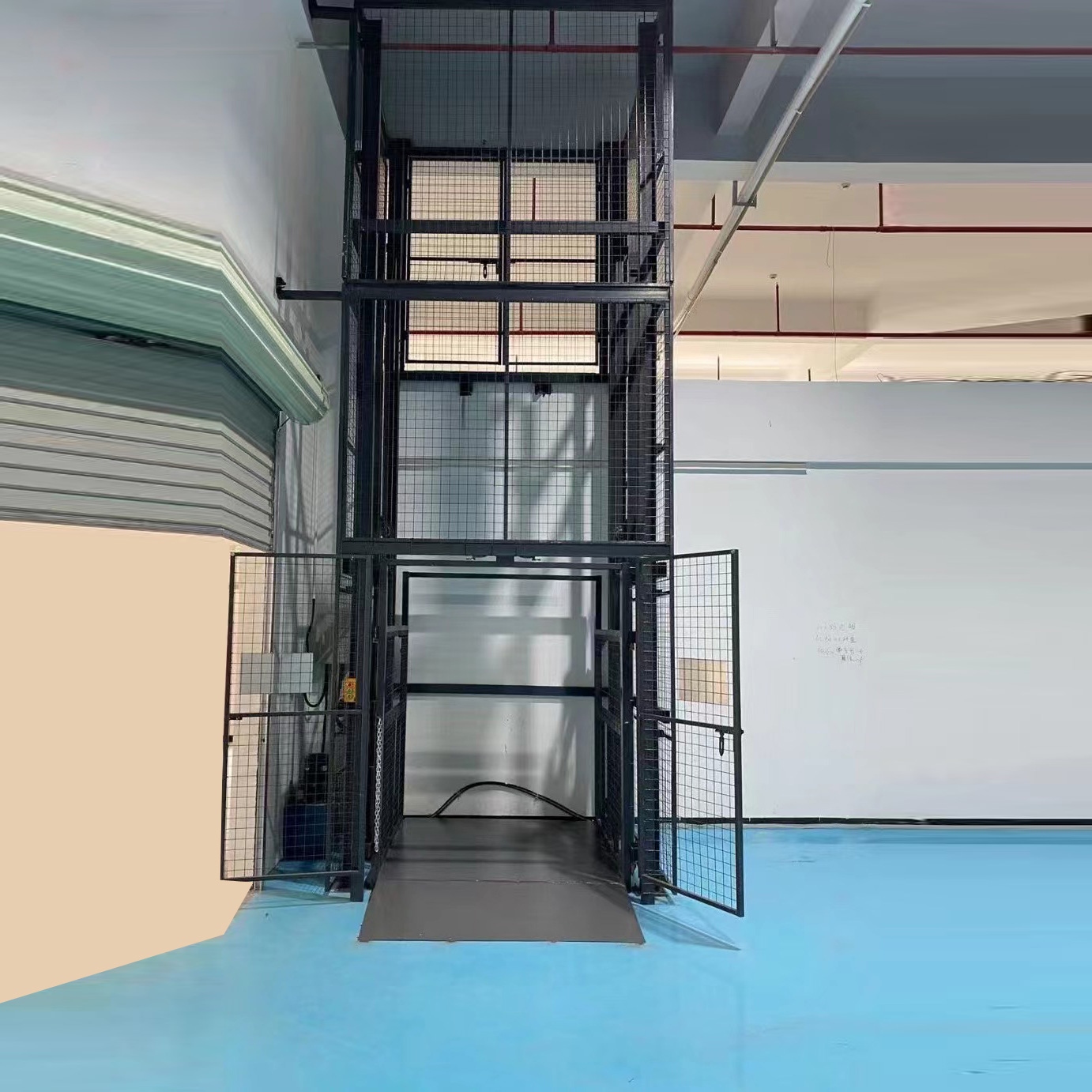 施工電梯(tī)和施工升(shēng)降機一樣嗎？